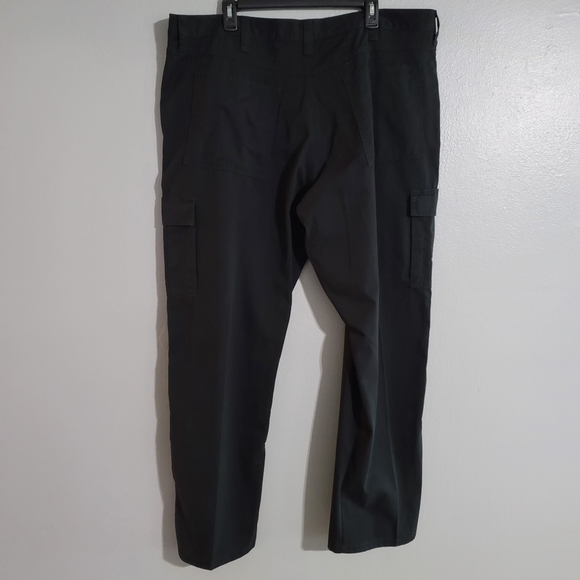 Wrangler Authentics Men's Twill Relaxed Fit Cargo Pants - Picture 3 of 5
